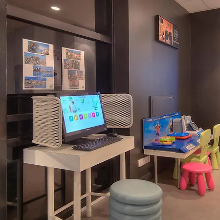 Отель Ibis Styles Centre Gare