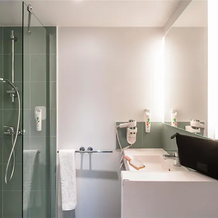 Отель Ibis Styles Centre Gare 3*