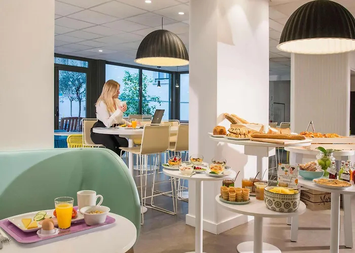 Ibis Styles Centre Gare Hotell 3*