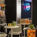 イビス スタイルズ サントル ガール 3* ニース